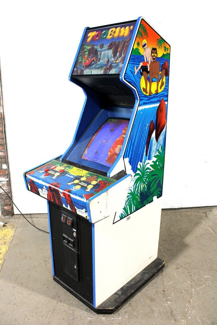 Toobin' arcade cabinet
