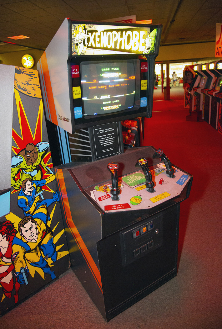 Xenophobe arcade cabinet